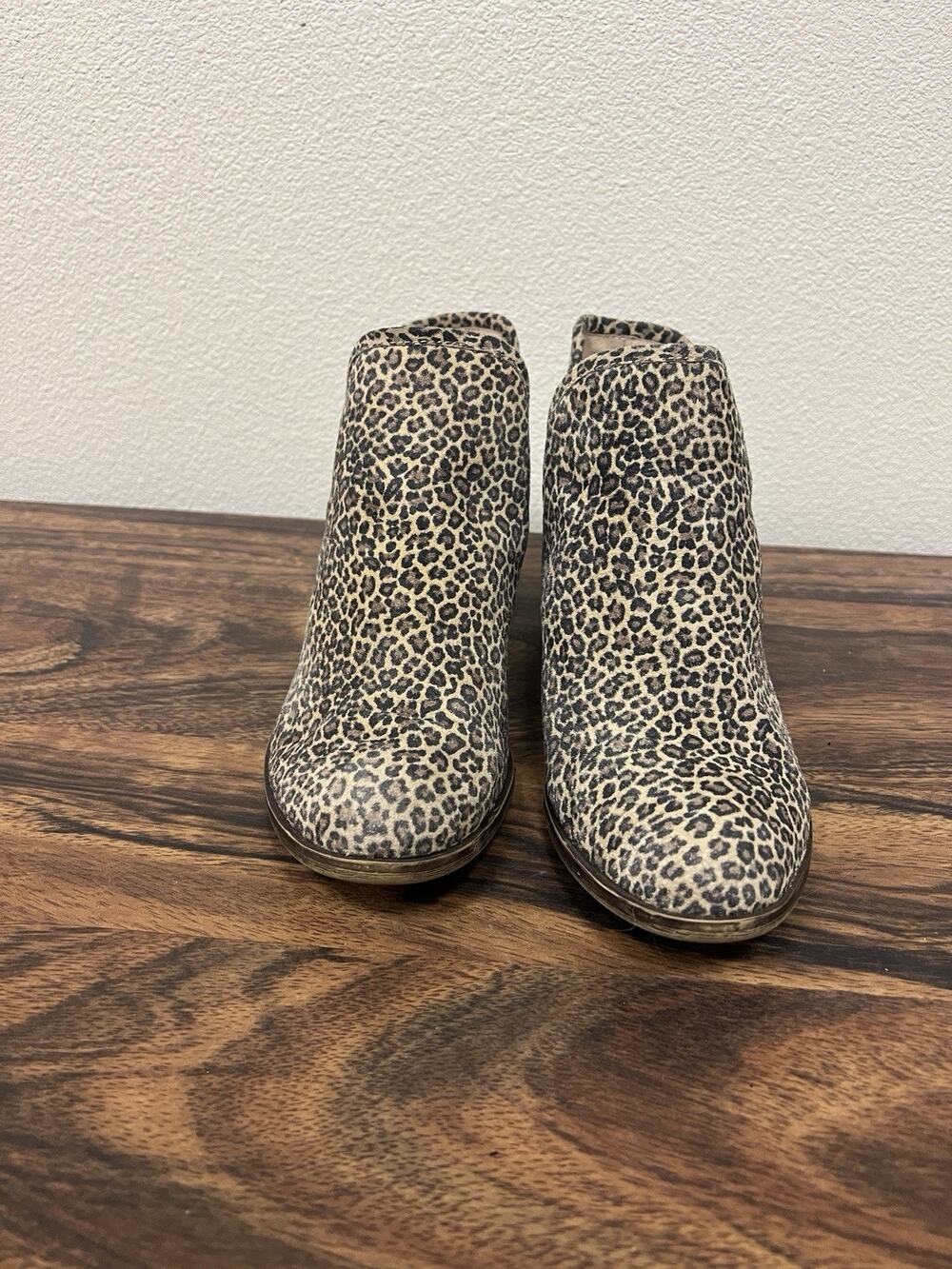 Lucky Brand Bashina Leopard Suede Ankle Booties Womens 10 Western Slip On Boho
